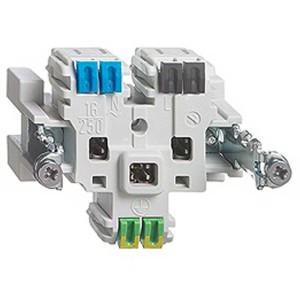 Insert de prise Feller EdizioDue Type23, blanc avec connecteurs bleus, gris et verts.