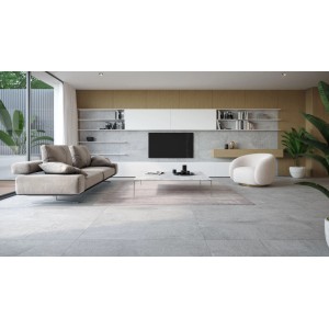 Posa di piastrelle in gres porcellanato grigio opaco (59,8x119,8 cm) in soggiorno.