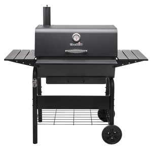 Barbecue au charbon de bois Char-Broil Charcoal L avec étagères, grille réglable et thermomètre sur le couvercle.