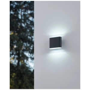 Applique murale d'extérieur LED Eglo Grutti anthracite en aluminium, 9 x 11,6 cm, émet une lumière blanche chaude.