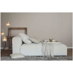 Soggiorno con pittura murale Alpina Finest Colours Romantic Brown.