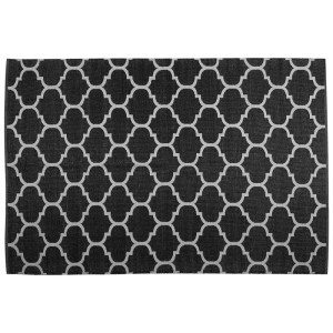 Schwarz-weisser Outdoor-Teppich Aladana mit geometrischem Muster im marokkanischen Stil.