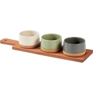 4-tlg. Servierset aus Steinzeug und Bambus für Camping & mehr: Schalen in Creme, Grün, Anthrazit auf Holztablett.