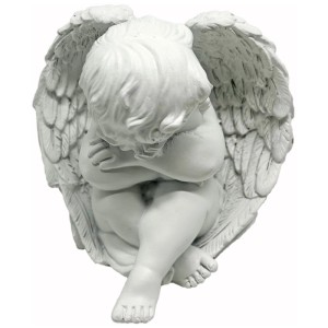 Sitzende Engelfigur aus Polyresin, weiß, 12,3 cm hoch. Dekorative Grabfigur mit filigranen Details.