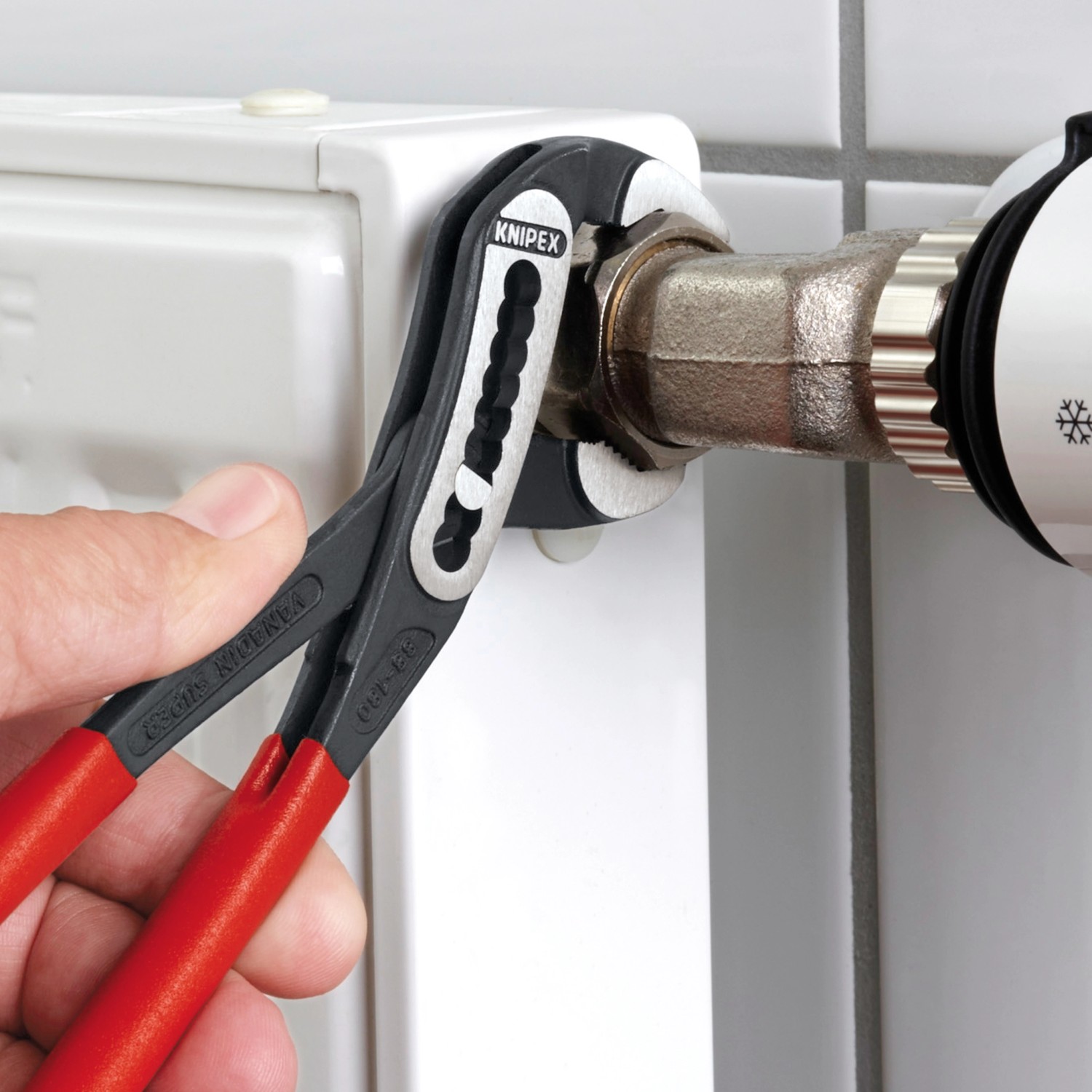 Knipex Wasserpumpenzange Alligator Schwarz atramentiert 300 mm