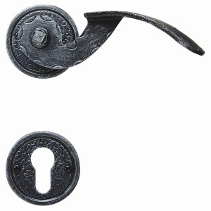 Schmiedeeiserne Türdrücker-Garnitur Exklusiv mit Rosette für Holztüren.