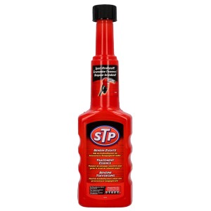 Bouteille rouge d'additif essence STP 200ml pour des moteurs propres et une consommation réduite.