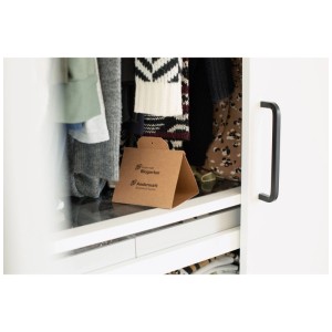 Trappola per tarme combo 2 pz. in armadio per il controllo delle tarme dei vestiti.