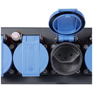 Ciabatta Steffen Professional, IP55, 6 prese, termoplastica, nero-blu. Per uso esterno.