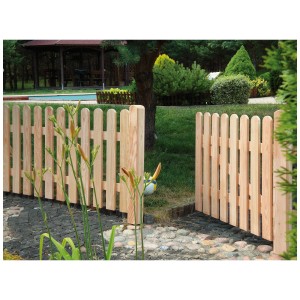 Cancello singolo Pletscher Bristol in larice, 100x100 cm, naturale in giardino.