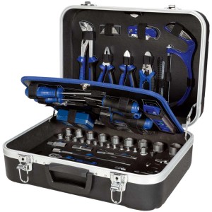Mallette à outils LUX ouverte (151 pièces) avec divers outils tels que pinces, tournevis et douilles.