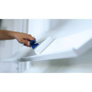 Rullo in schiuma LUX in uso: verniciatura fine con il set da 12 pezzi per superfici lisce.