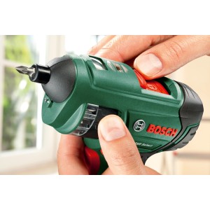 Avvitatore a batteria Bosch PSR Select Solo in azione, corpo verde.