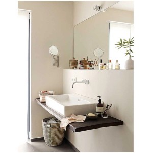 Bagno con pittura murale Alpina Finest Colours in Peaceful Beige. Atmosfera luminosa e accogliente.