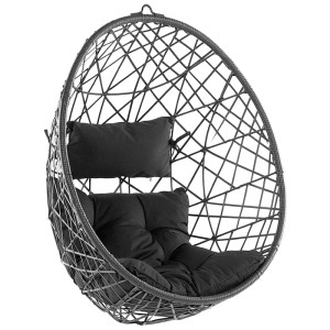 Sedia sospesa nera Beliani Alatri in polyrattan con cuscini per interni ed esterni.