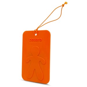 Oranger Mr. & Mrs. Lufterfrischer Scented Card Energy mit Aufhänger und stilisierter Figur.