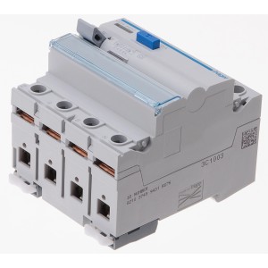 Interruttore differenziale 40A, 98mm, per la protezione delle persone da contatto indiretto.