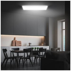 Plafonnier LED rectangulaire blanc Briloner Kada (20x58 cm) dans une cuisine moderne.