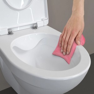 Pulizia del WC sospeso Laufen Moderna R senza brida.