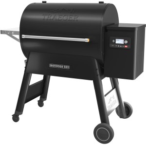 Barbecue à pellets de bois Traeger Ironwood 885 noir avec technologie WiFIRE.