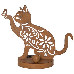 Lampe solaire chat en métal couleur rouille, 26 cm de haut, avec papillon et découpes florales.