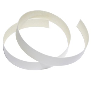Bordo per mobili Praktikus bianco perla, 20mm, arrotolato. Per piani di lavoro e mobili.