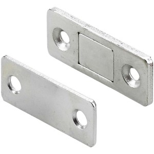 Aimant plat Hettich, acier nickelé, avec contre-plaque à visser, pour équipement de meubles.