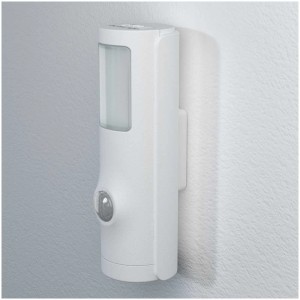 Veilleuse Ledvance LED Nightlux Torch, blanche, avec détecteur de mouvement sur le mur.
