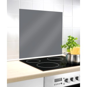 Crédence en verre gris Wenko 60x70 cm comme protection contre les éclaboussures derrière la plaque de cuisson.