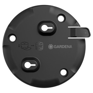 Platine de raccordement noire Gardena AquaPrecise pour installation d'arroseur hors sol.