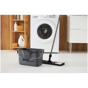 Secchio grigio Rotho Basic 12l con mocio. Secchio rettangolare per la pulizia con beccuccio.