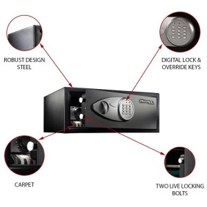 Cassaforte Master Lock X041ML con serratura digitale, porta aperta che mostra l'interno e i dettagli.