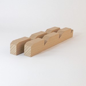 Zahnleiste aus Buche, 13x21 mm, 2000 mm lang. Holzleiste für Heimwerker.