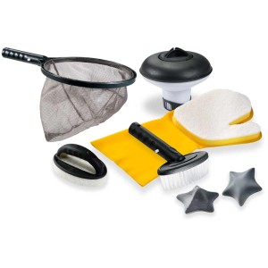 Kit d'entretien Exit pour spa avec épuisette, brosse, éponge, gant et flotteur de chlore pour une eau propre.
