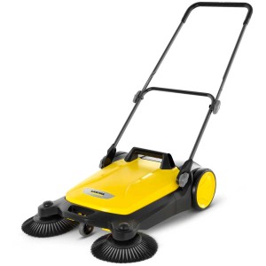 Balayeuse manuelle Kärcher S 4 Twin, jaune/noir, avec deux brosses latérales pour la maison et le jardin.