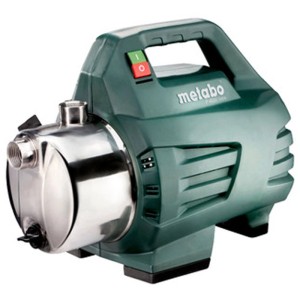 Grüne Metabo Gartenpumpe P 4500 Inox mit Edelstahl-Pumpengehäuse und Tragegriff für Gartenbewässerung.