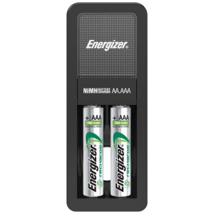 Mini chargeur Energizer avec 2 piles AAA (700mAh) pour recharger les batteries.