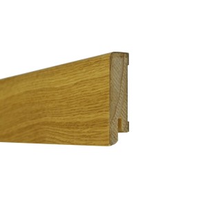 Plinthe Cubica chêne, plaquée, 60 mm. Bande de bois pour finition murale, avec conduit de câble.