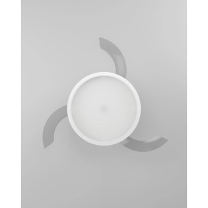Ventilatore da soffitto bianco Eglo Malpica con luce e pale retratte.