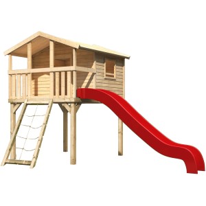 Cabane sur pilotis Karibu Benjamin avec toboggan rouge, rampe en filet et échelle en bois naturel.