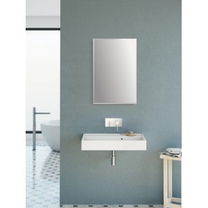 Specchio rettangolare bisellato in cristallo Gennil, 40x60 cm, in bagno.