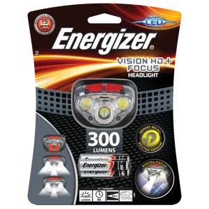 Lampe frontale Energizer HL Vision HD Focus avec 3 piles AAA en emballage.