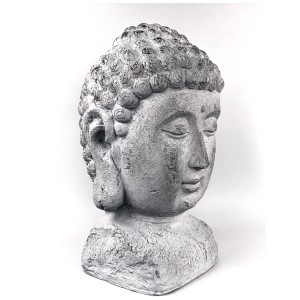 Buddha-Kopf für den Garten, graue Gartendekoration für eine friedliche Atmosphäre.