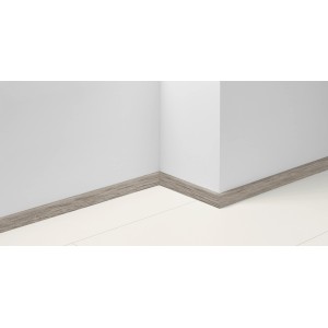 Plinthe Parador SL 3 chêne D032, hauteur 40mm, montée au mur.