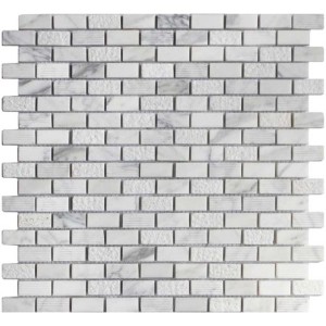 Mosaico in pietra naturale Carrara bianco, 15x30 cm, per pareti e pavimenti del bagno.