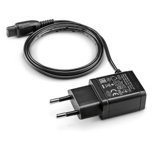 Dettaglio dell'alimentatore UE nero Kärcher per aspiragocce a batteria.