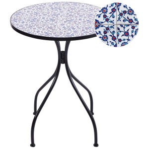Tavolino da giardino rotondo Beliani Camprena con piano in ceramica a mosaico e base in ferro nero.