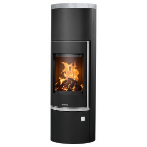 Poêle à bois Justus Faro W+ 2.0, acier/pierre ollaire, 7 kW. Poêle moderne avec vitre panoramique et rangement bois.