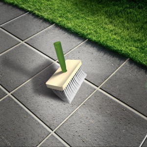 Pinceau d'application pour MEM imprégnation pierre 5 l sur pavés. Étanchéité pour surfaces absorbantes.