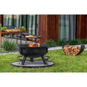 Braciere CookKing Bandito nero con griglia e accessori in giardino.